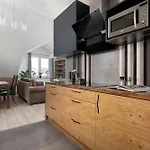 Appartement Modern With Parking And Air Conditioning In Cracow By Renters Krakau