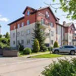 Modern With Parking And Air Conditioning In Cracow By Renters Krakau